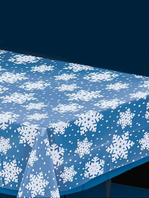 Скатерть праздничная одноразовая полиэтиленовая Amscan Снежинки, прозрачная, 140х270 см