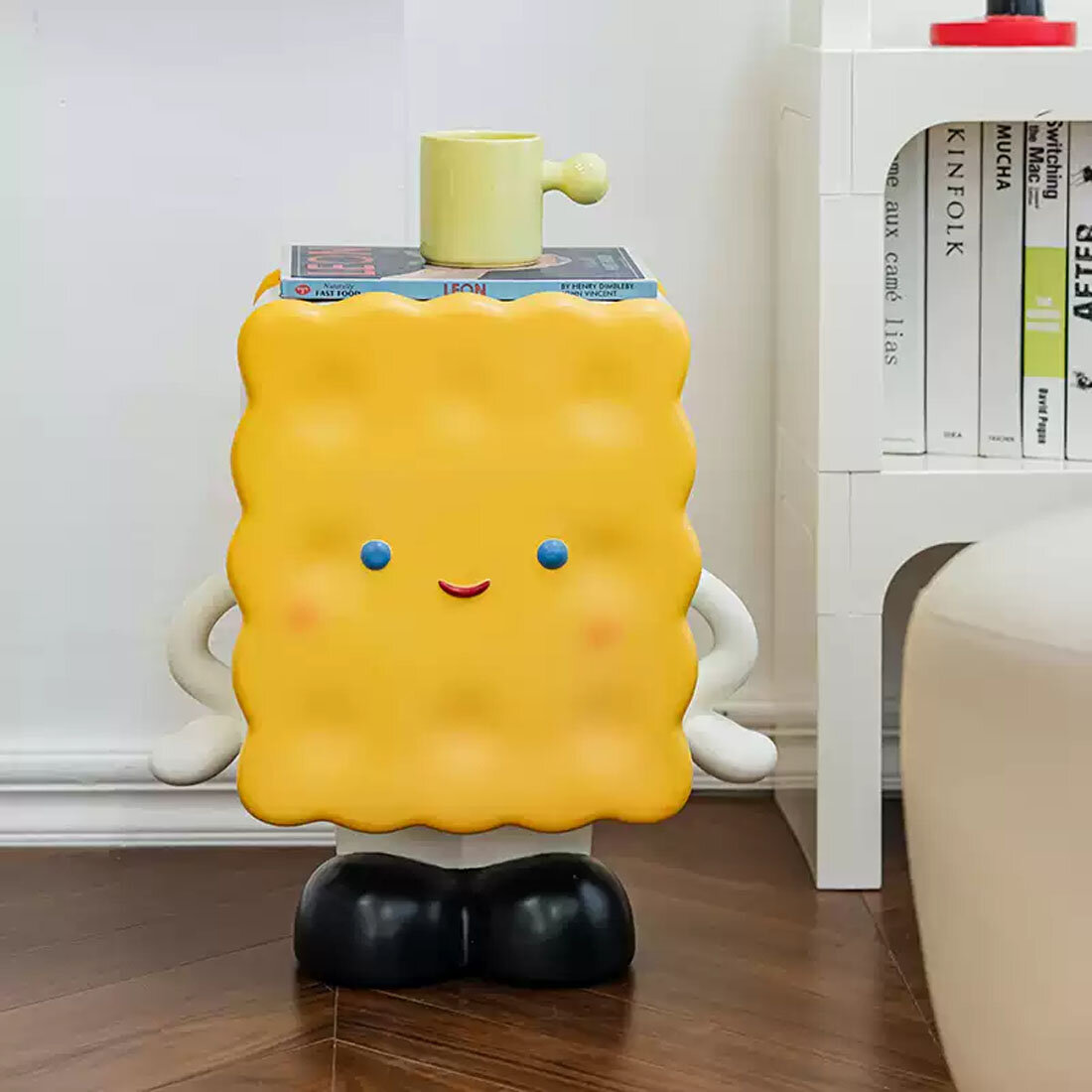 Интерьерная подставка Creamy Cracker