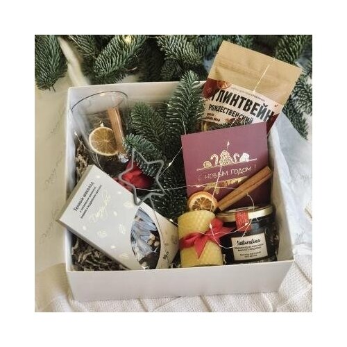 Darsy Box Корпоративный подарочный набор на новый год 