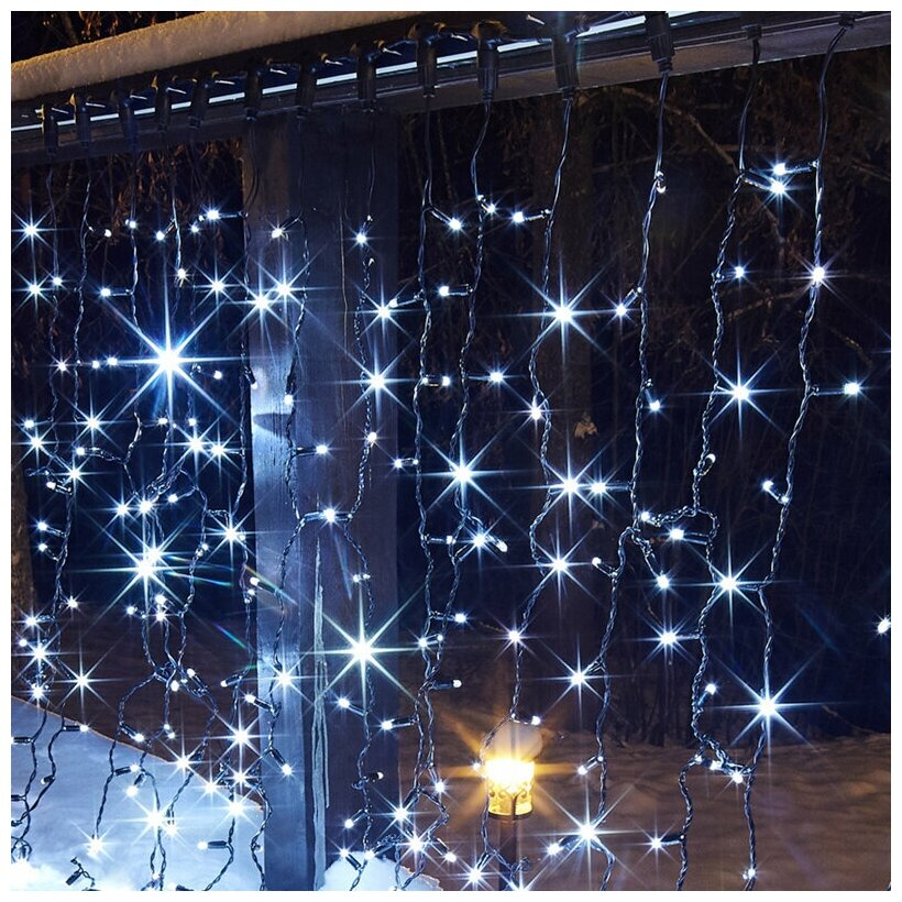 фото Гирлянда электрогирлянда новогодняя светодиодная уличная 300 LED Neon-Night Дождь-занавес 2х1,5м с эффектом мерцания, холодное белое свечение