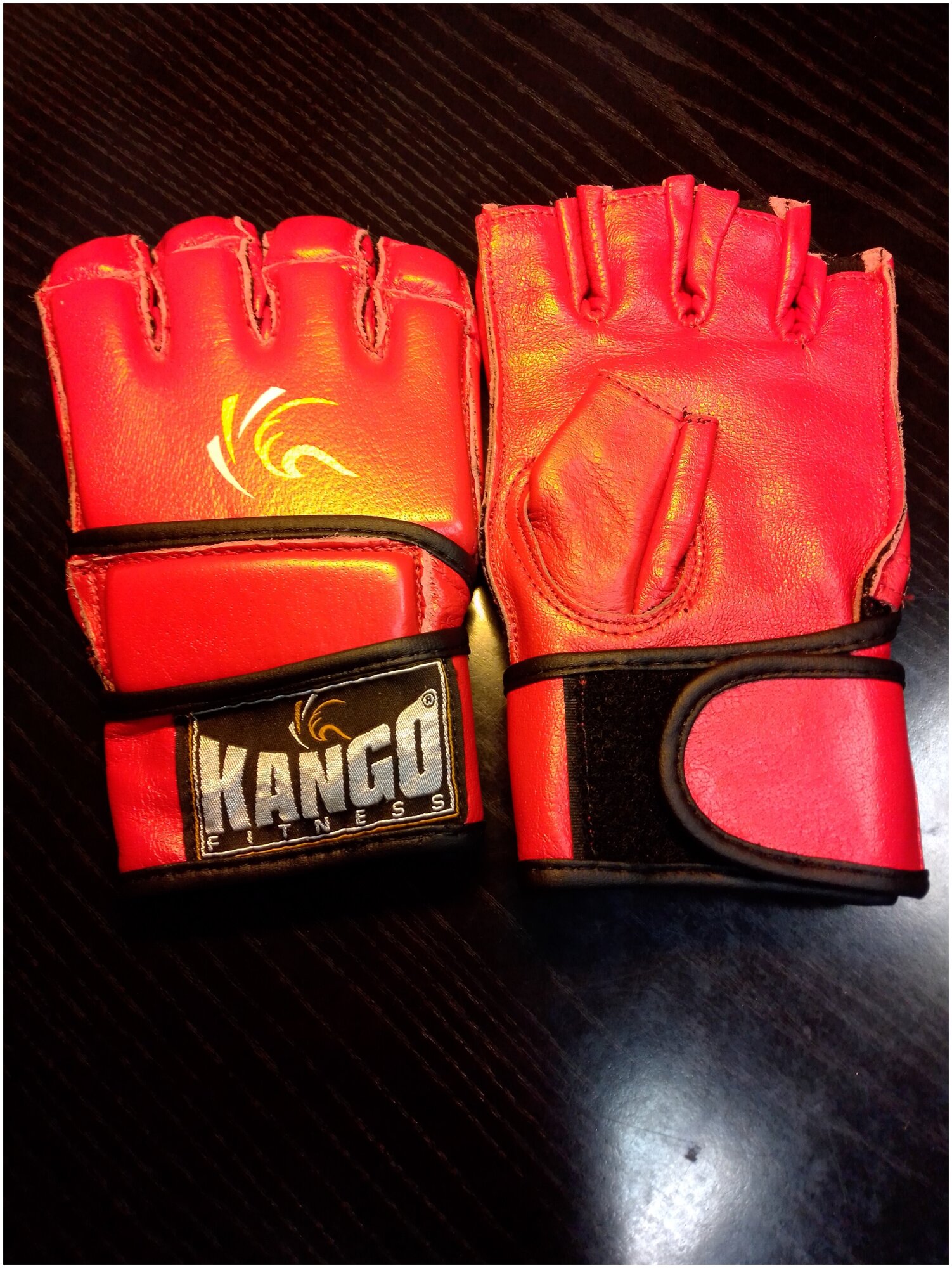 Перчатки для рукопашного боя Kango Fitness 8204, красные, размер S