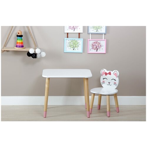 Детский деревянный столик и стульчик Киса