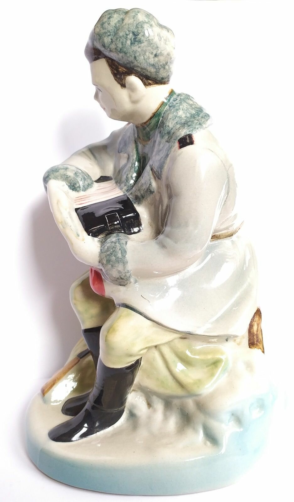 Солдат с гармошкой "Василий Тёркин" — фото 1