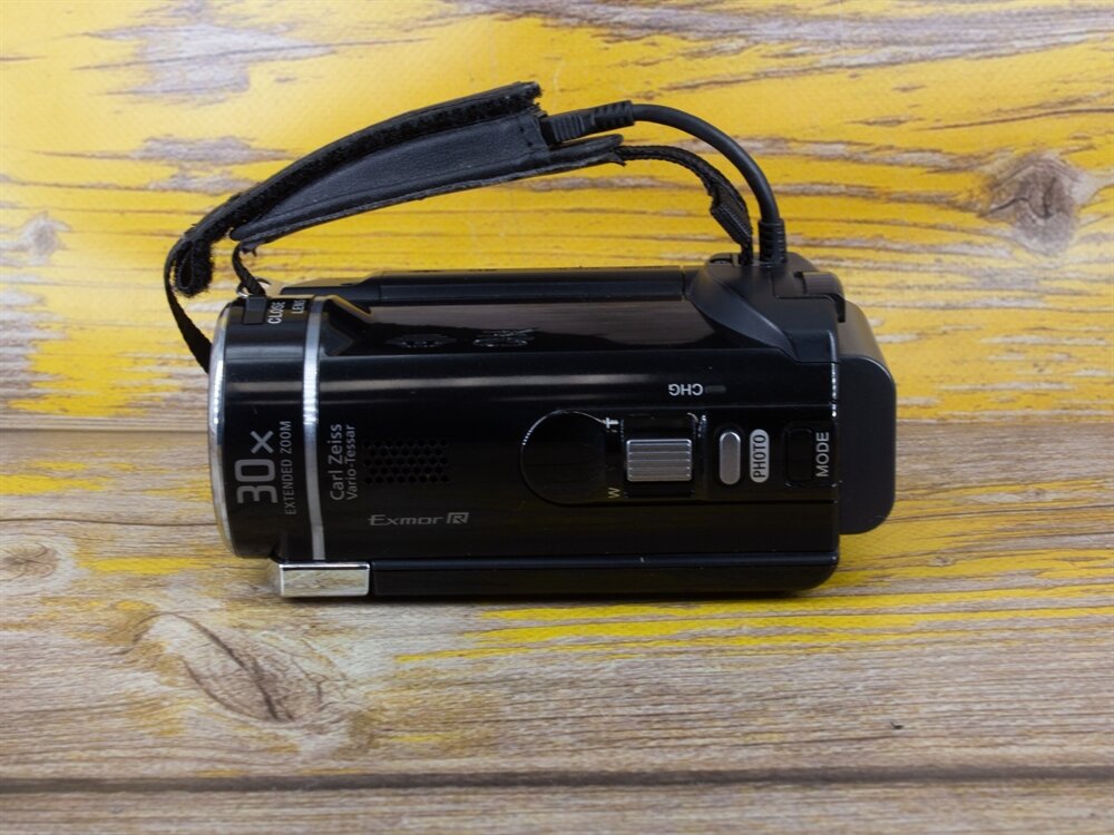 Видеокамера Sony HDR-CX200E — фото 4