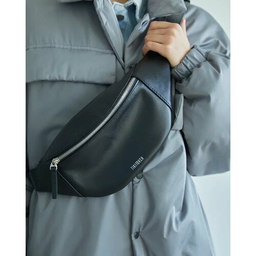 Сумка поясная TIKITORCH, фактура матовая, черная