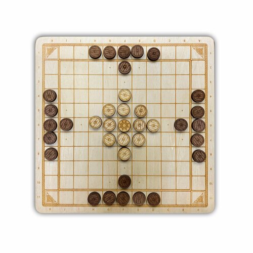 Игра Хнефатафл/Таблут - знаменитая игра викингов в виде компактного пенала от мастерской старинных игр 