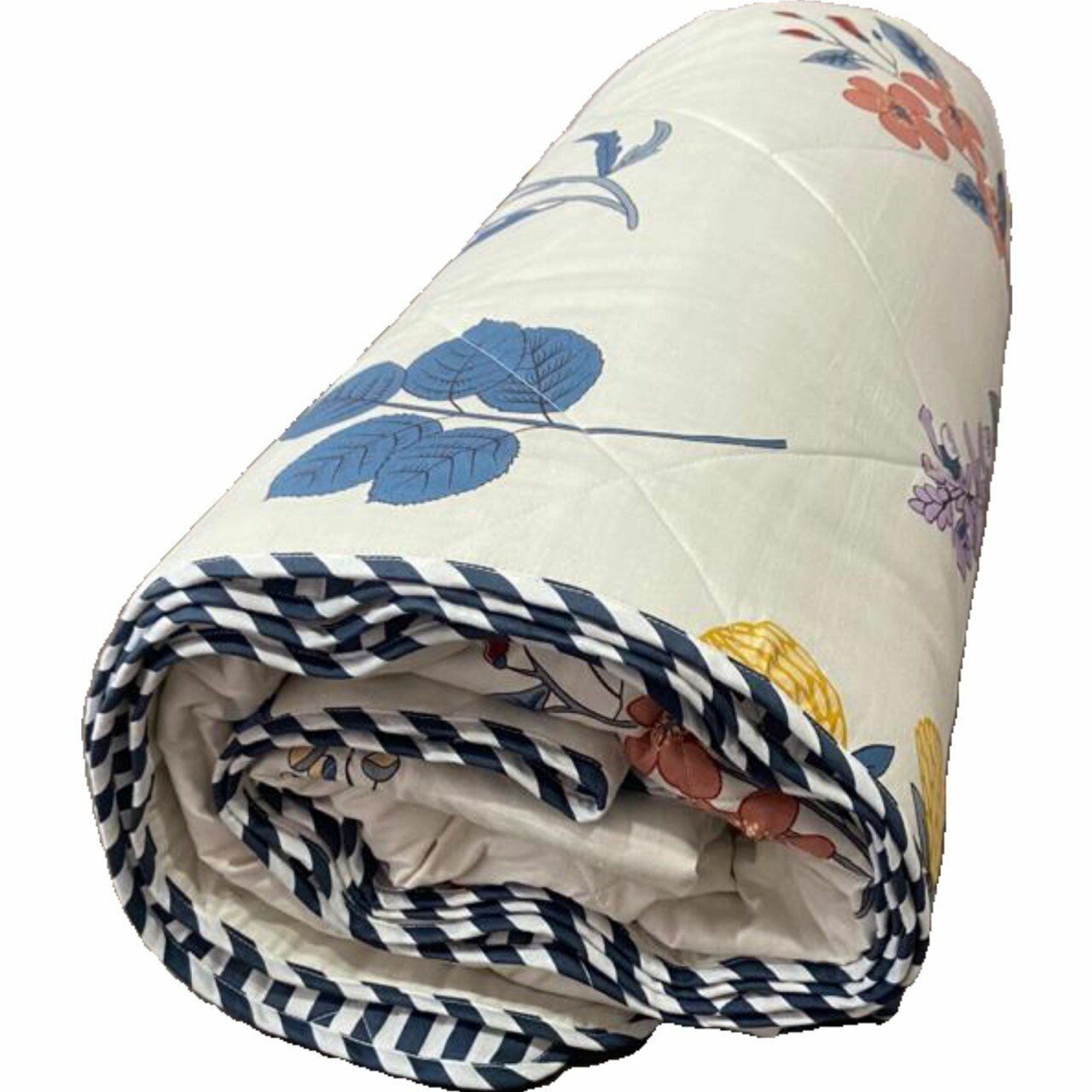 Двустороннее , стеганное одеяло из сатина"Полевые цветы" , Евро -3.
