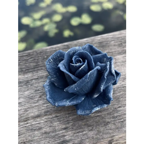 Натуральное мыло ручной работы Роза синяя матовая