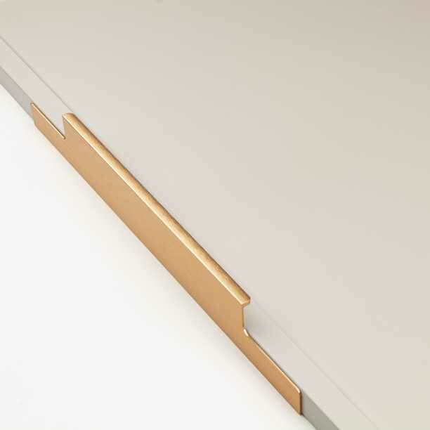 Торцевая мебельная ручка LIND C=256 мм золото брашированное - фотография № 3