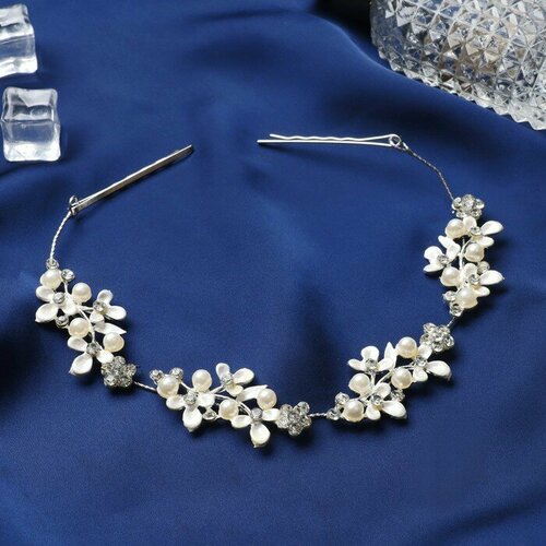 Аксессуар для волос Гелая с невидимками цветы ассорти 235 см серебристо-белый 829₽