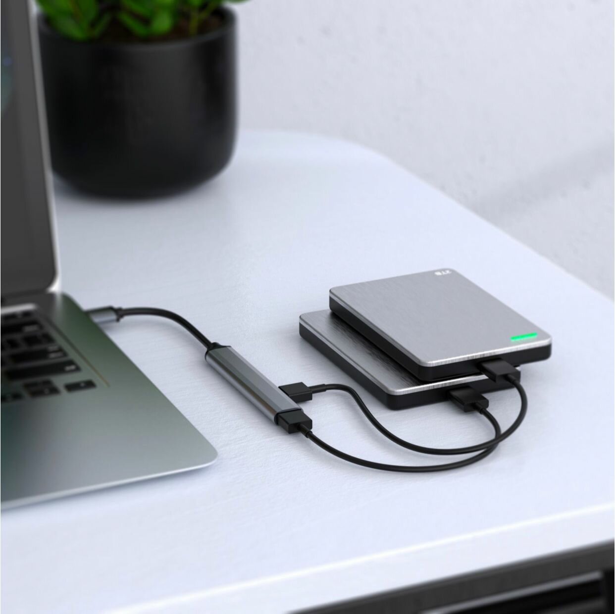 "Разветвитель для MacBook и ноутбуков" - 4 порта USB / HUB Type C на 4 USB/Серый