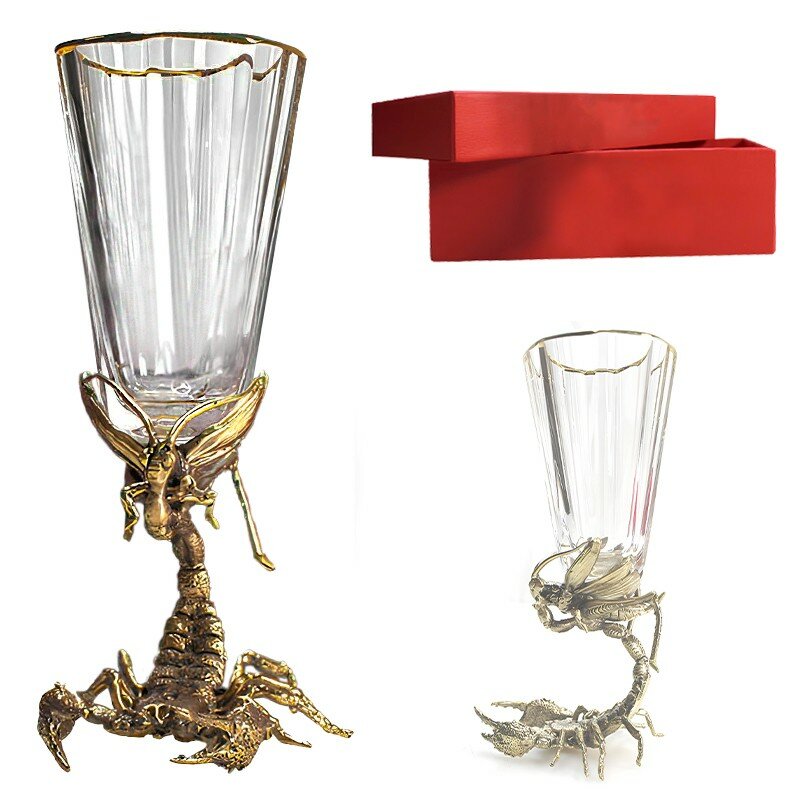 Подарки Рюмка-лафитник "Скорпион" из хрусталя и латуни (50 мл)