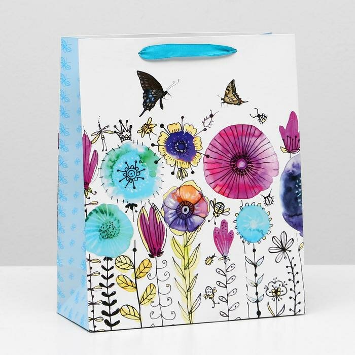 Пакет ламинированный "Бабочки в цветах" 26x32x12(12 шт.)