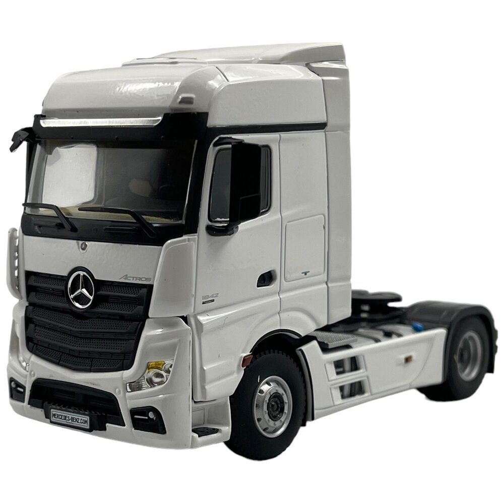 Модель автомобиля грузовик MERSEDES ACTROS MP4 Big Space 4x2, 2000-2010 гг, WSI, Нидерланды