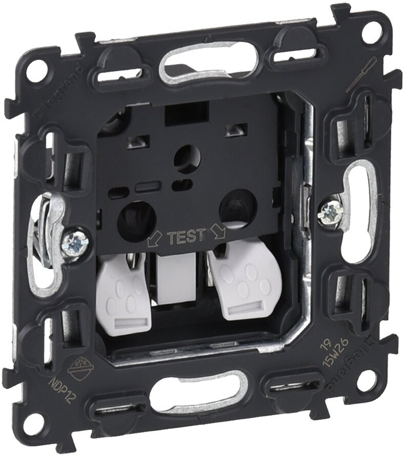 Розетки Legrand Valena Мех IN'MATIC Розетка б/з со шторками безвинтовые зажимы (753016)