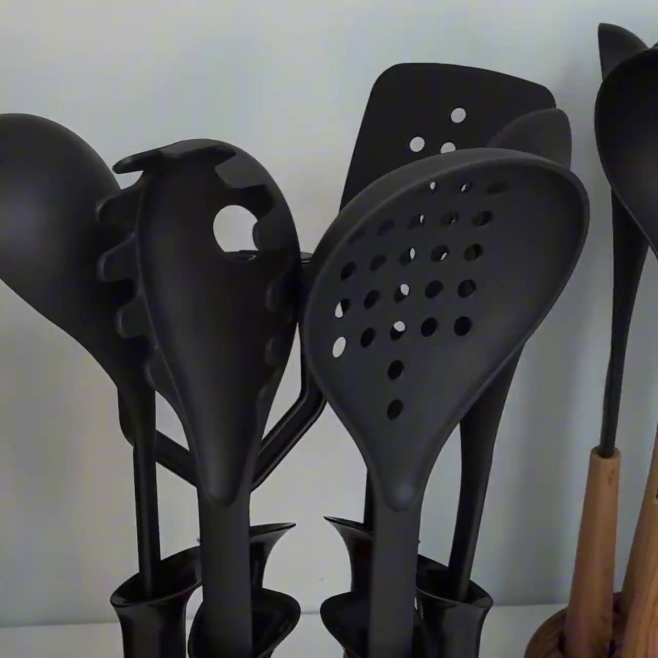 Набор кухонных принадлежностей на подставке MAYER&BOCH — фото 1