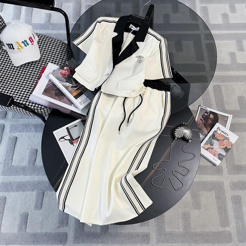 Комплект одежды