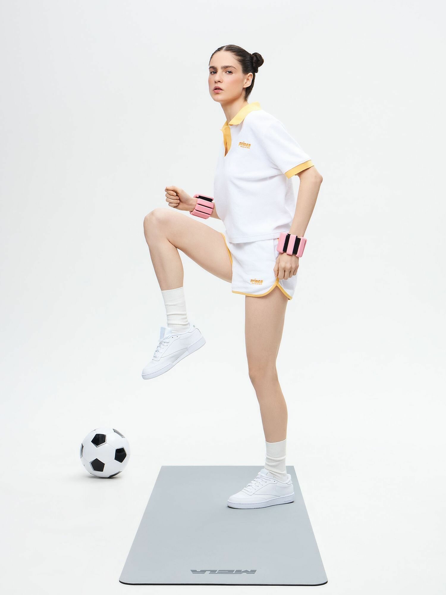 Нескользящий коврик для занятий спортом, йогой и фитнесом — фото 1