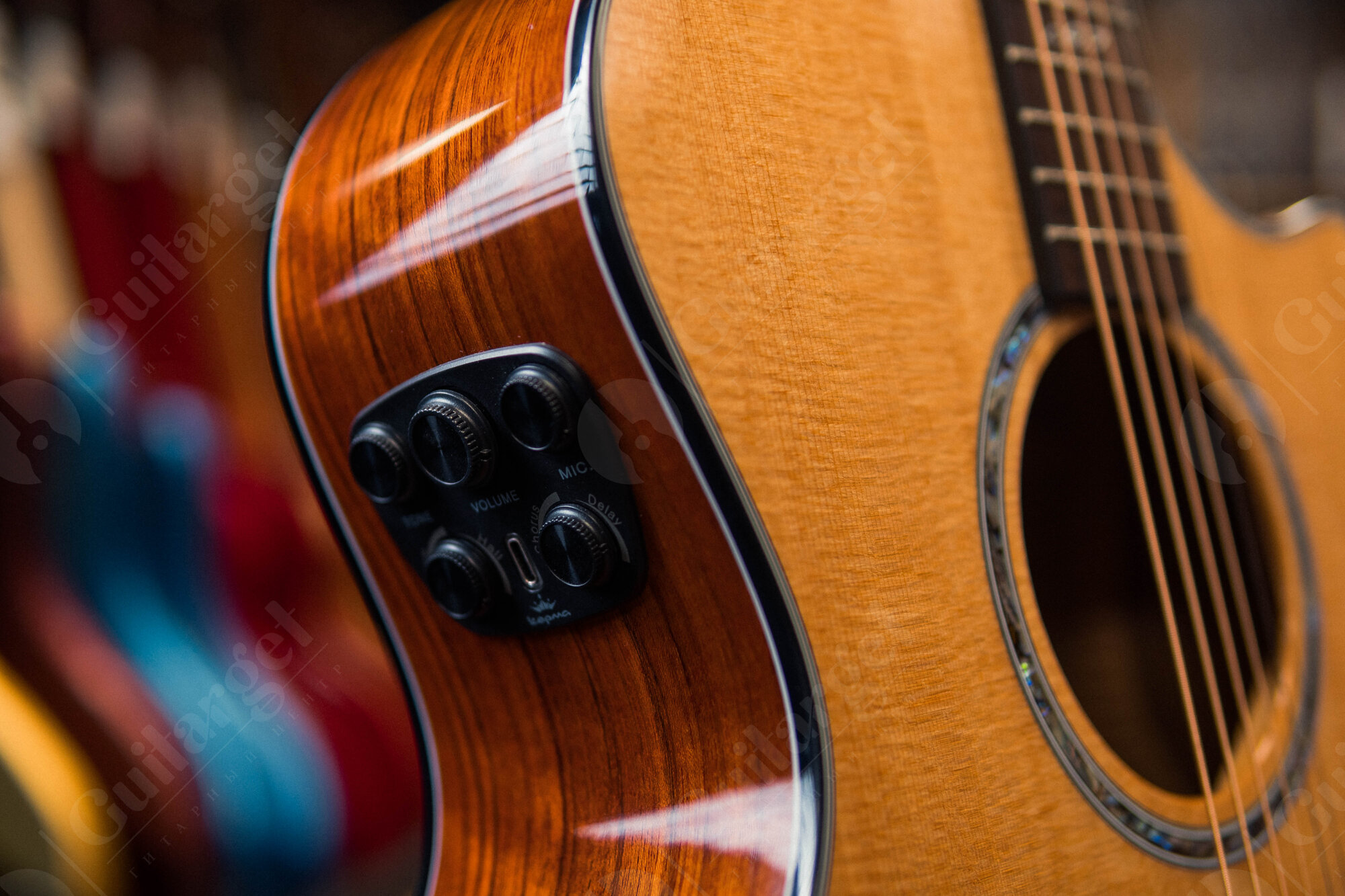 Трансакустическая гитара Kepma F2SE GA NAT с чехлом — фото 1