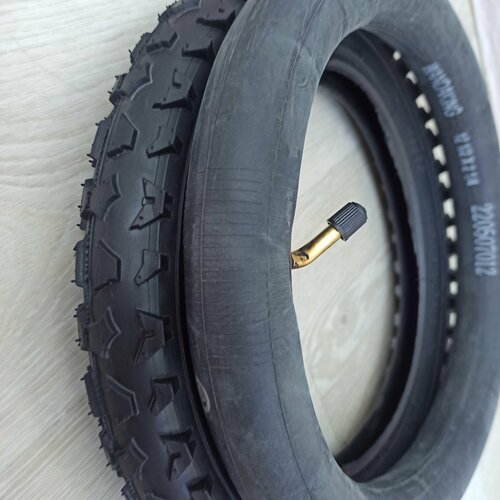 Покрышка ( 57-203 ) 12 1/2х2 1/4 с камерой кривой ниппель, грубый протектор