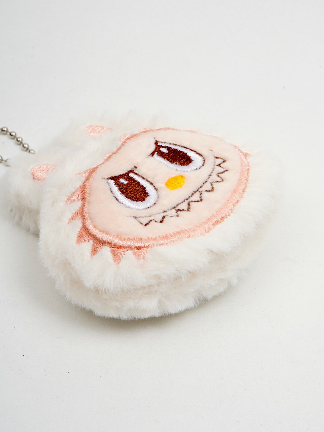 Брелок, молочный — фото 1