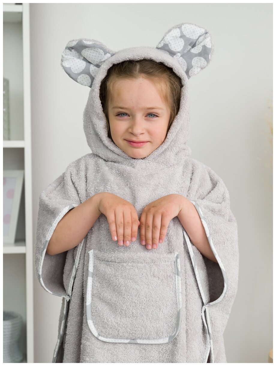 Пончо-полотенце BIO-TEXTILES с капюшоном мышонок 68*67 светло-серый детское махровое домашнее для девочки мальчика бани сауны бассейна - фотография № 10