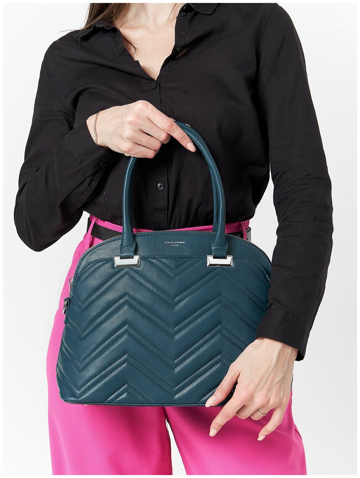 Стильная, влагозащитная, надежная и практичная женская сумка из экокожи David Jones 6615-1K/PEACOCK-BLUE