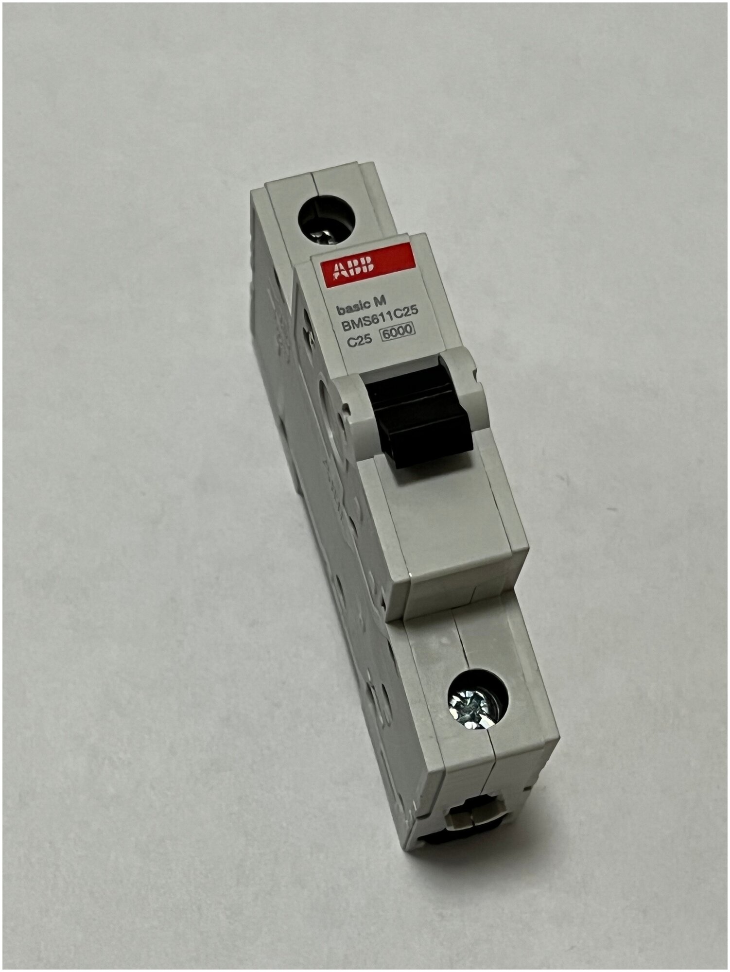 Автоматический выключатель ABB Basic M 1p C25A 6ka