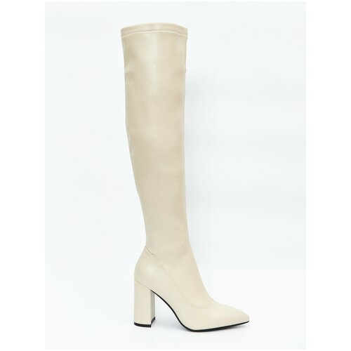 фото Женские черные матовые сапоги / corra