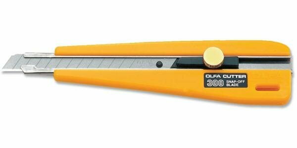 Канцелярский нож OLFA OL-300 пластик нерж. сталь 0.9см