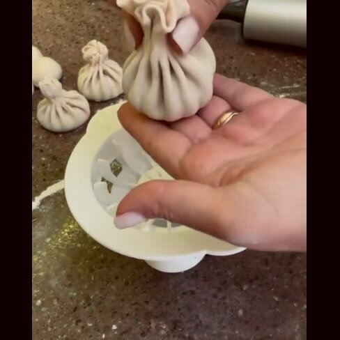 Хинкальница ручная для формовки / аппарат для лепки хинкали / Пельменница — фото 1