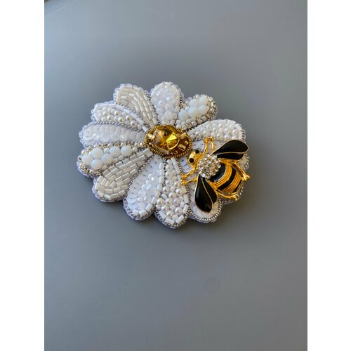 фото Брошь your_beautiful_brooch, 1 шт., чёрно-белый