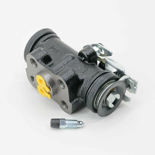 Рабочий тормозной цилиндр задний MMC CANTER 465232 диаметр 32 с прокачкой левый SKV 7240₽