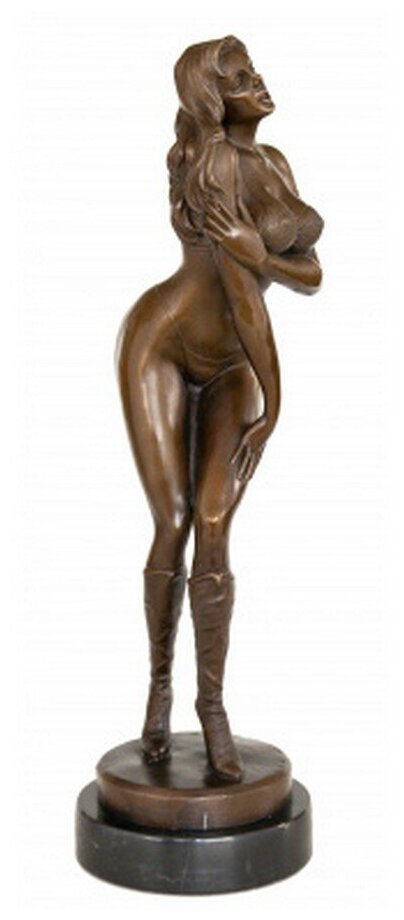 Скульптура из бронзы "Королева бюста"
