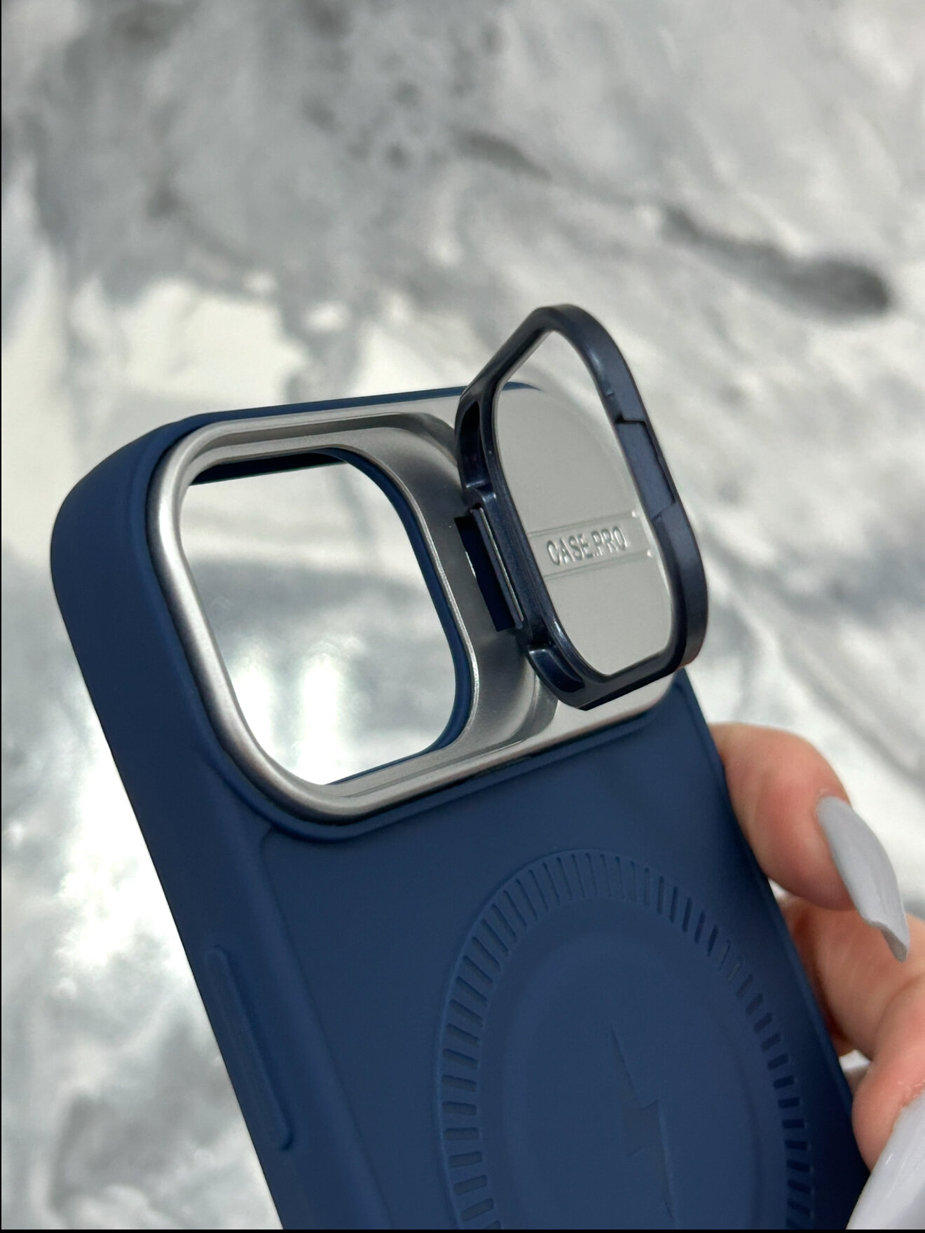Чехол на айфон 13 с MagSafe и подставкой синий - Чехол iPhone 13 синий — фото 1