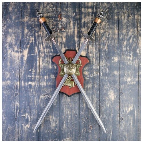 символ валькирии и топоры Сувенирное оружие на планшете «Рыцарский турнир», два меча на щите, 71см
