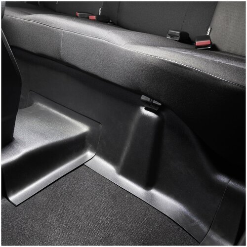 Комплект накладок на ковролин под заднее сидение с туннелем второго ряда для автомобиля Renault Duster 2 (Рено Дастер 2), арт.201070/141