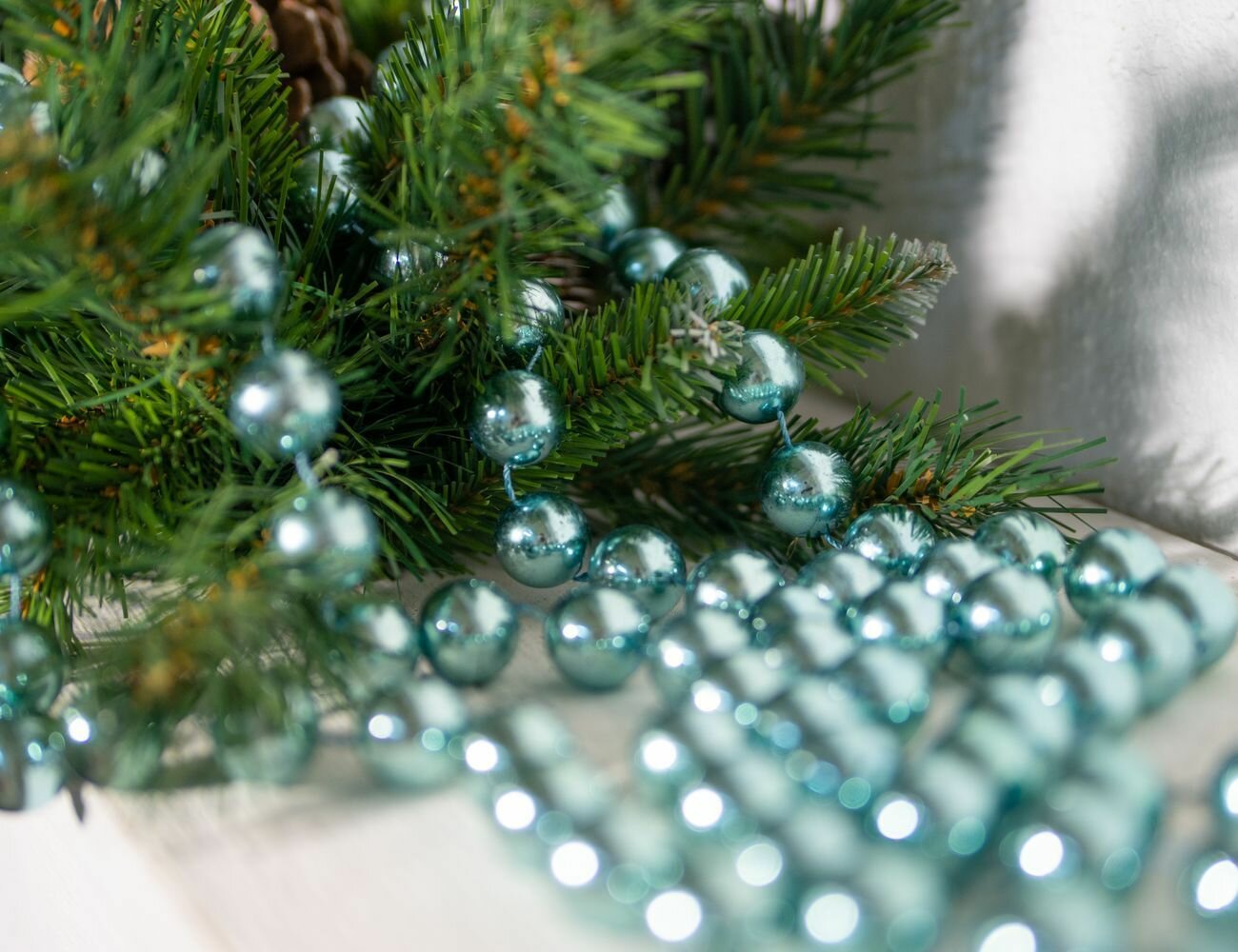 Ёлочные бусы пластиковые гигант цвет: голубая карамель 20 мм 2.7 м Winter Deco 001887