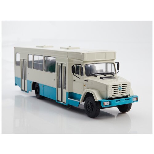 Масштабная модель ГолАЗ-4242 Наши Автобусы (MODIMIO) 1:43