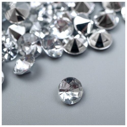 прозрачный, серебристый