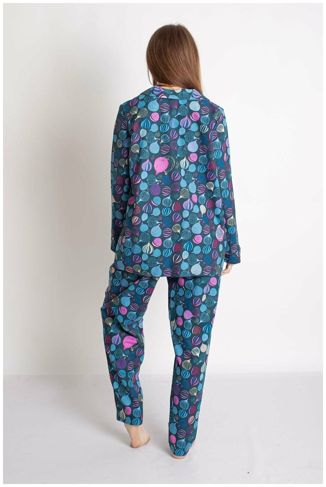 Женская пижама с брюками Серафима Изумрудный размер 54 Трикотаж Лика Дресс рубашка на 4 пуговицы с отложным воротником брюки прямого покроя с поясной - фотография № 6