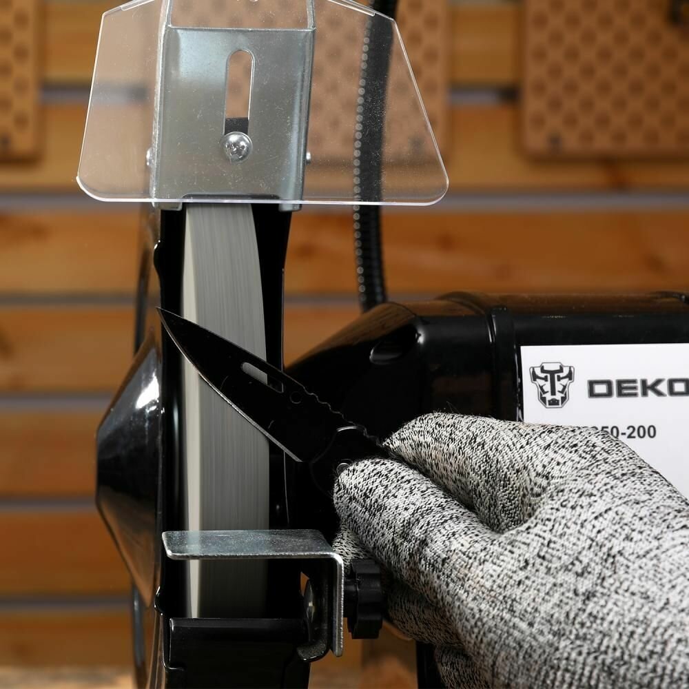 Станки Точильные Точильный станок электрический DEKO DKGM400-200 с лампой (063-4324)