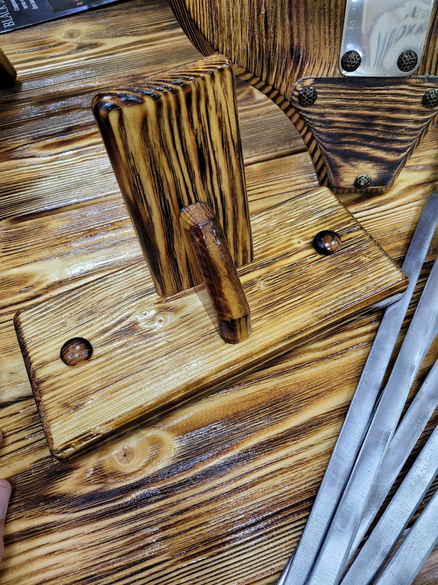 Подарочный шашлычный набор Viking Щит "Тайга" - фотография № 5
