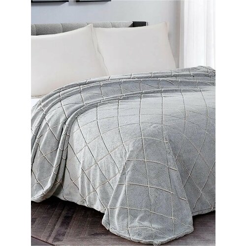 белый, серый