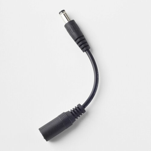 Штекерный переходник обратной полярности 5.5x2.1 мм (мама) - 5.5x2.5 мм (папа) 12 см