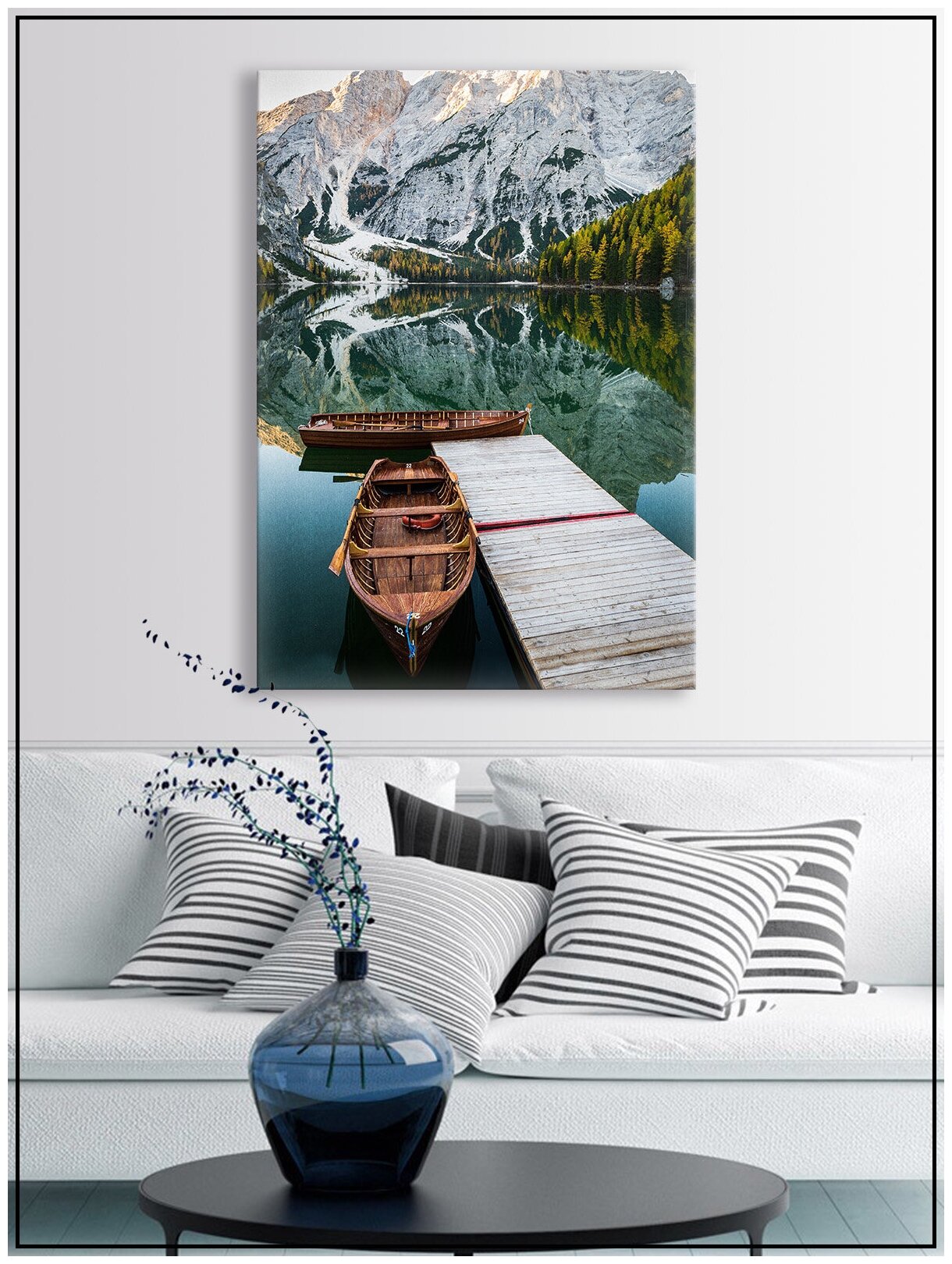 Картина для интерьера на натуральном хлопковом холсте "Лодка у горного озера", 30*40см, холст на подрамнике, картина в подарок для дома