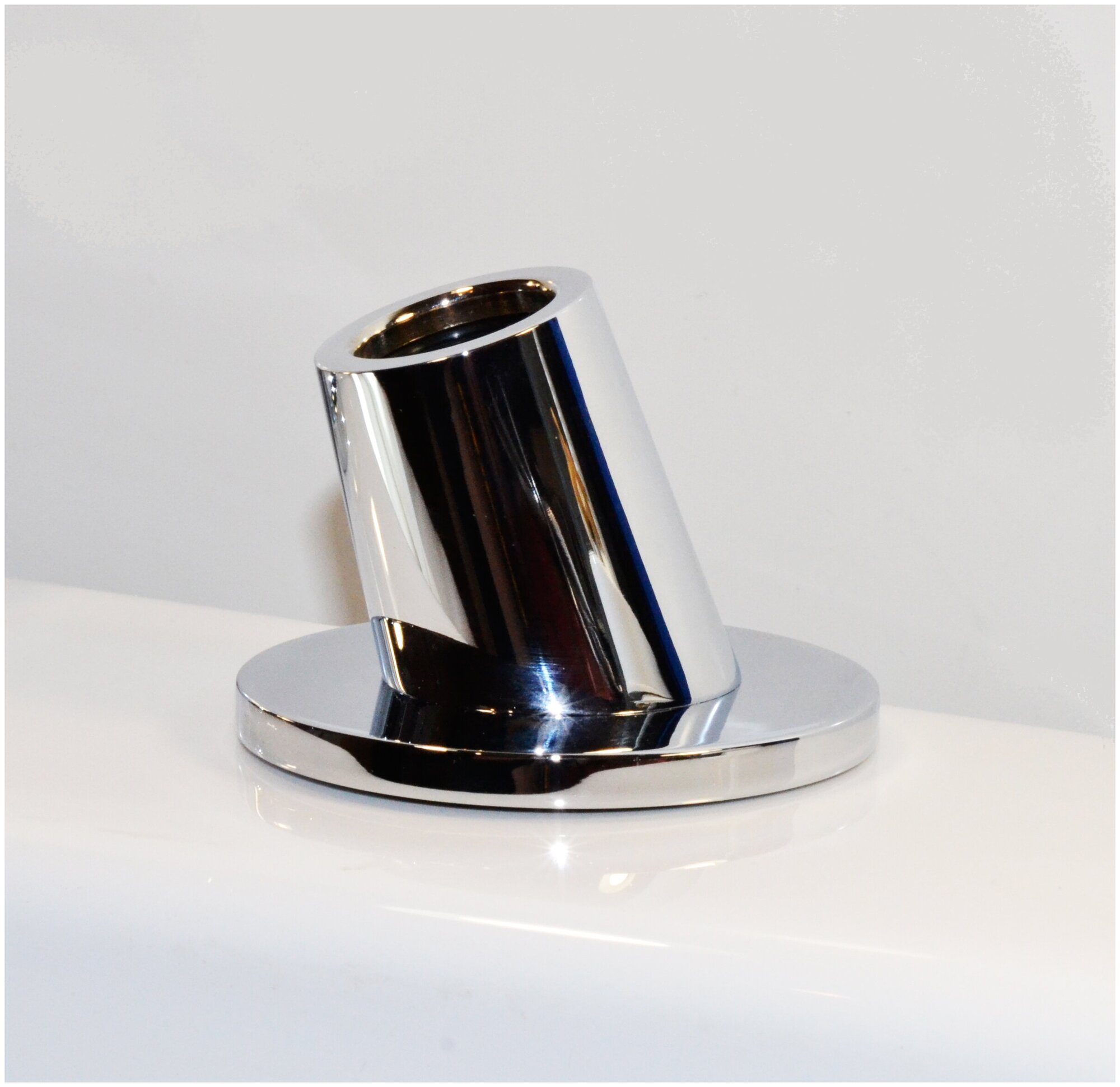 Заглушка на ванны на борт где душ — купить по низкой цене на Яндекс Маркете