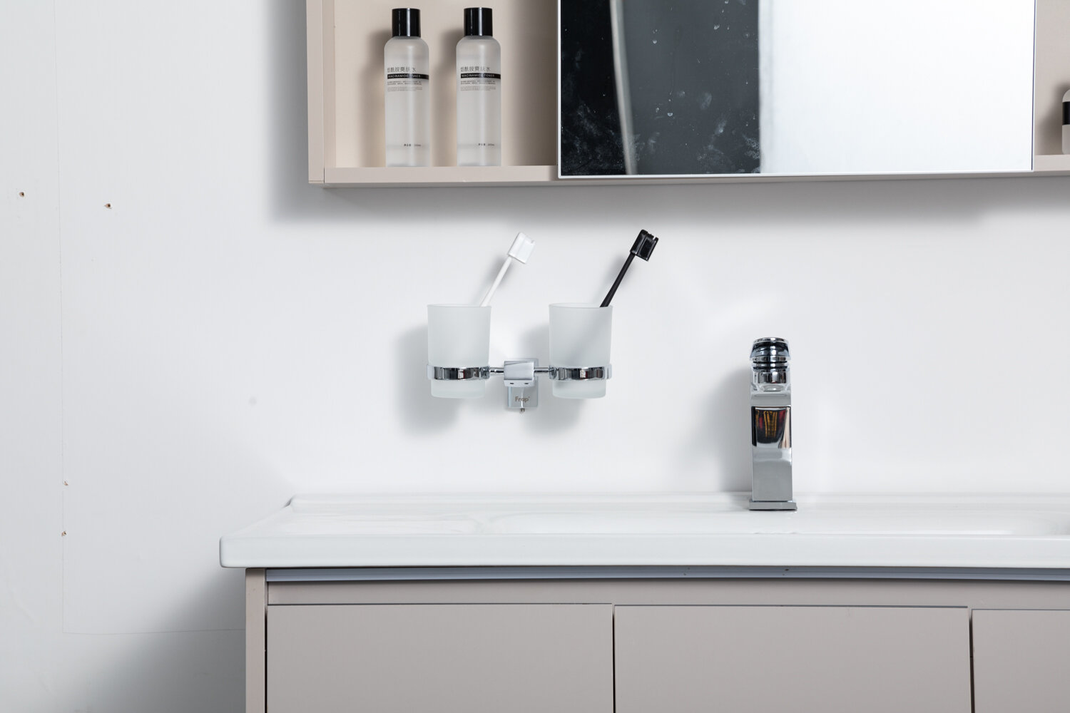 Держатель стакана двойной Frap F30608 хром настенный металл стекло