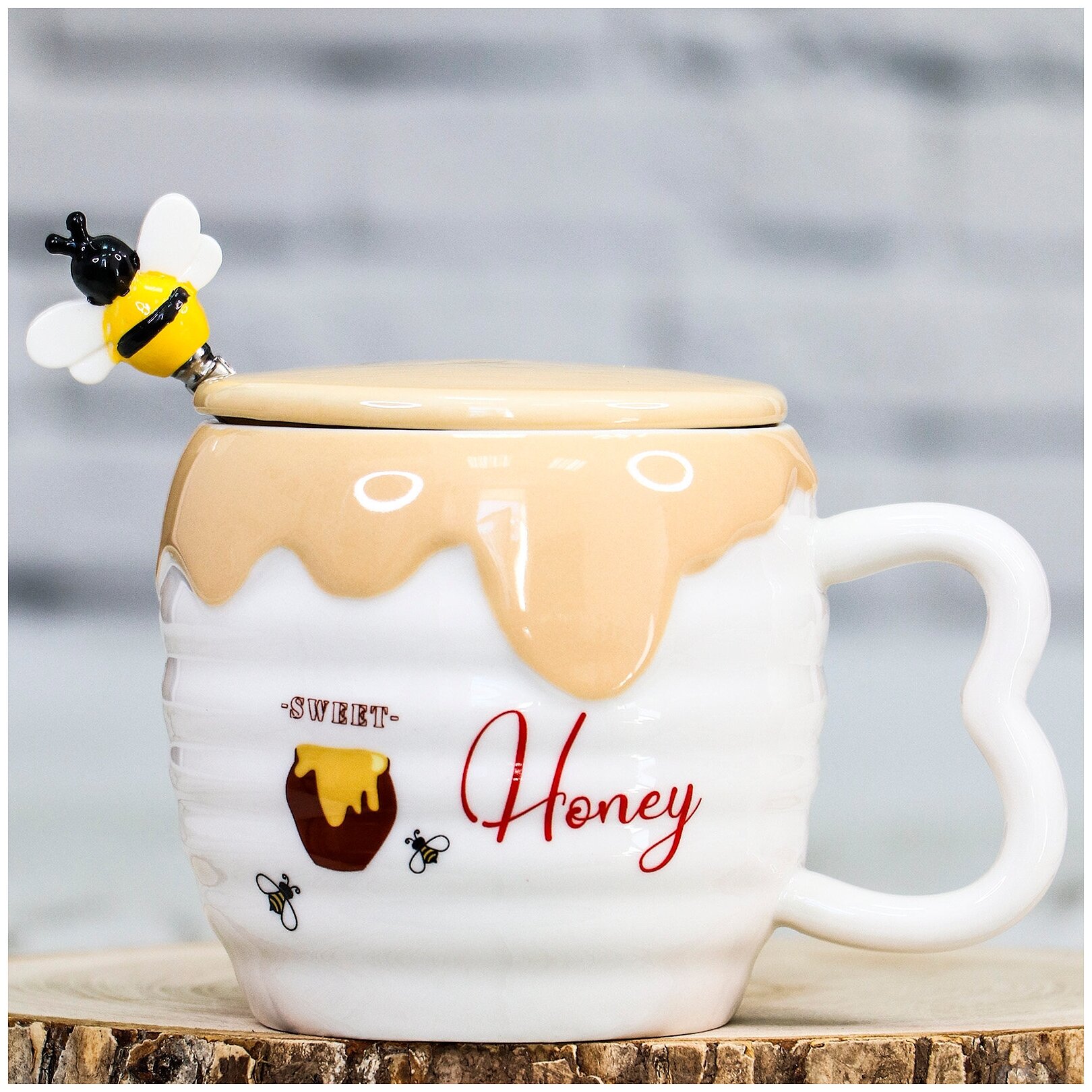 Кружка с крышкой Медовая 400 мл Эврика (N 3) чашка с ложкой женская, подарочная, чайная, кофейная "Мёд / Honey" 14 февраля, 8 марта