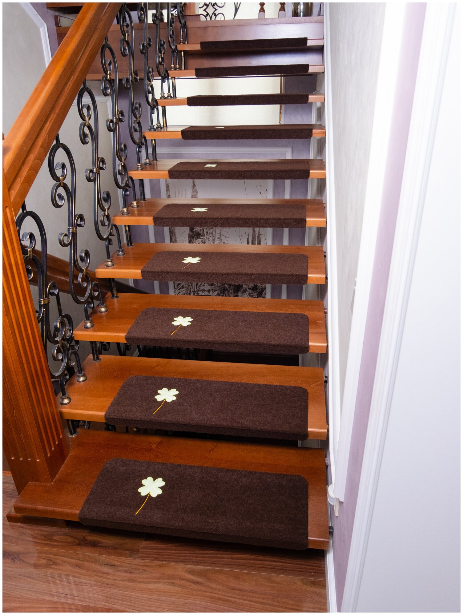 Коврики на ступени лестницы на нескользящей основе в наборах по 5 штук. Размер 70х25+4,5 см - фотография № 6